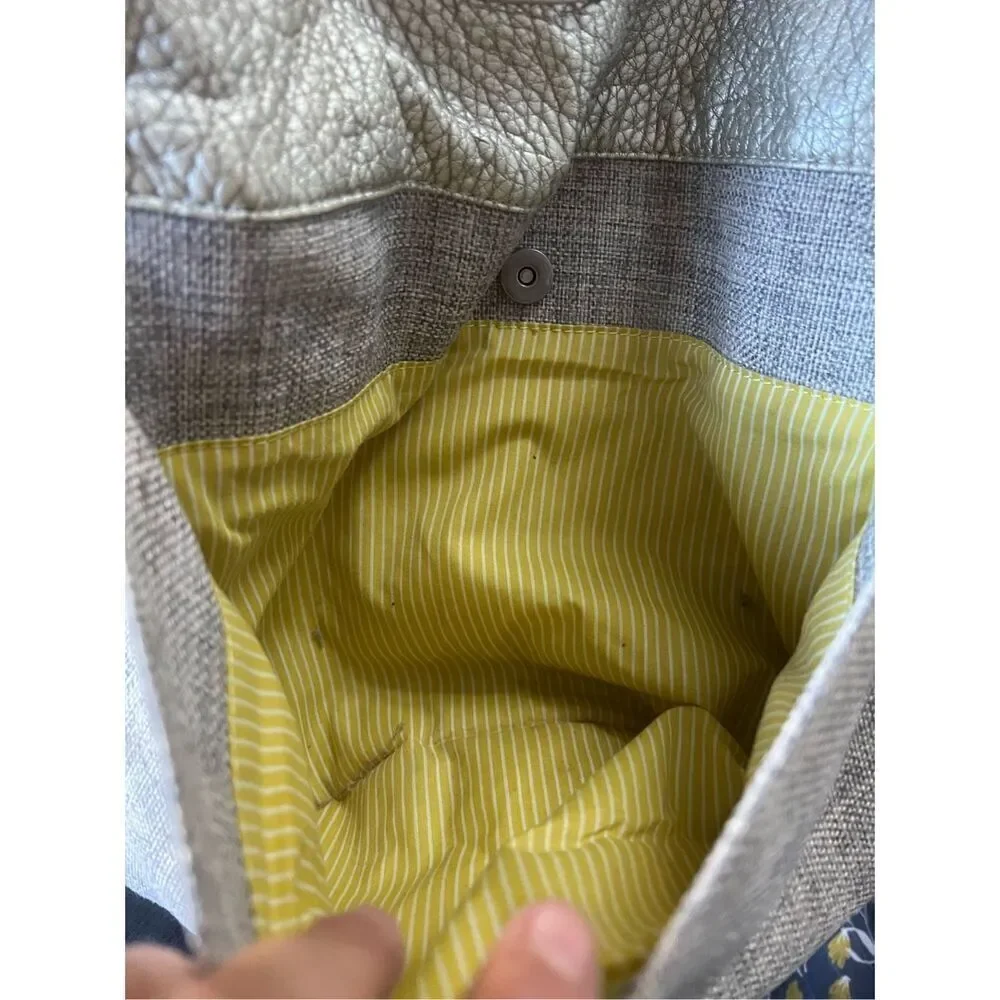 Pistil cream,beige, aqua tote bag
